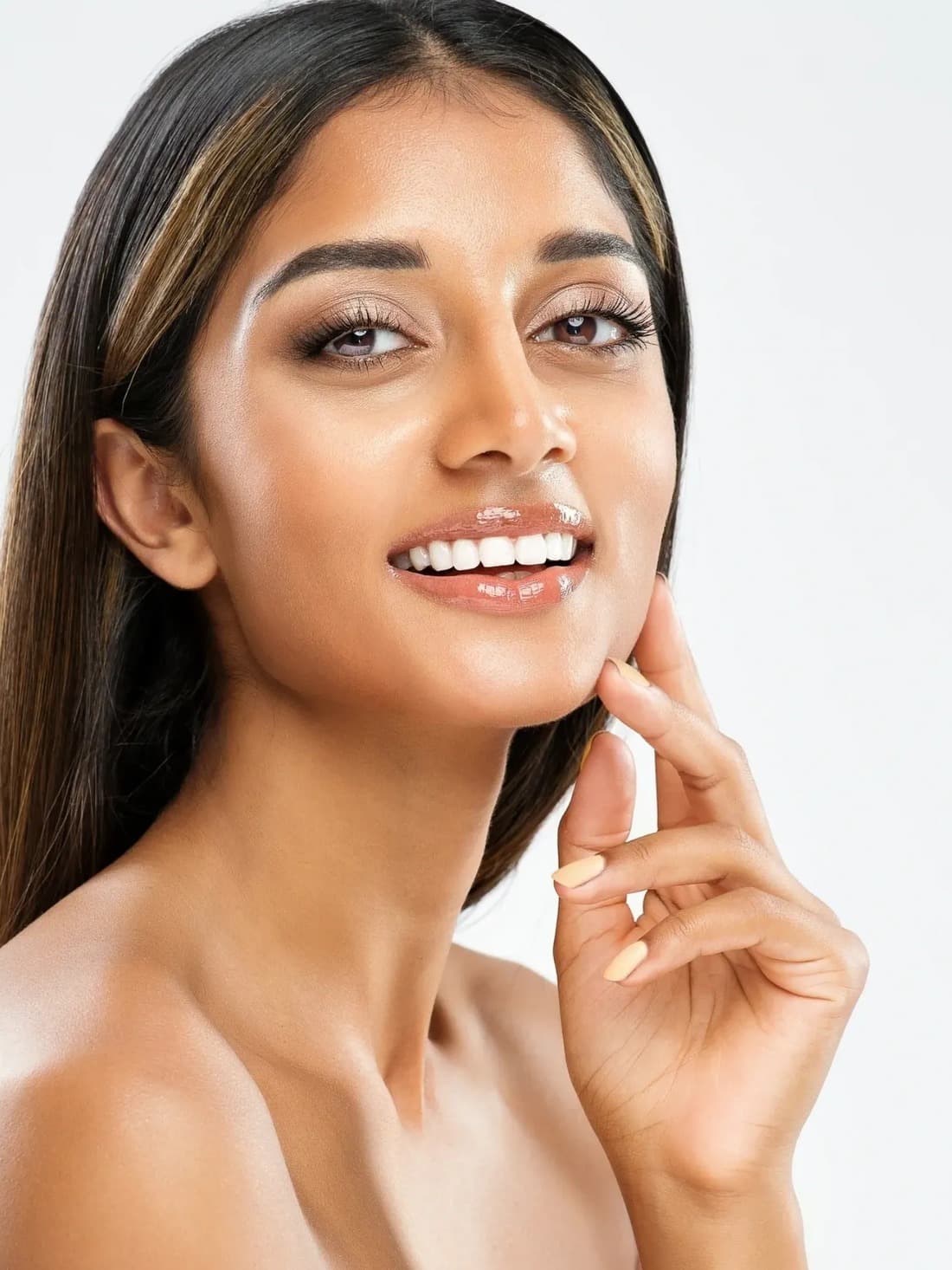 Double Chin & Under-Chin Fullness treatment at Marie Jé Aesthetics
