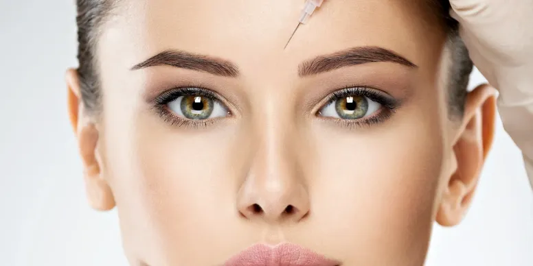 A precise facial injection in progress at Marie Jé Aesthetics